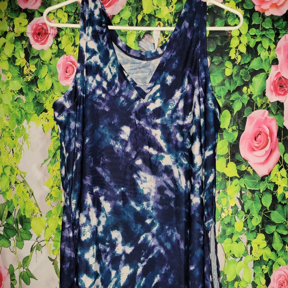 Old Navy Blue/Green tie dye workout bundle- tank top, leggings and sports bra.